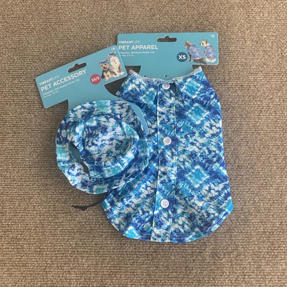 Pet outfit